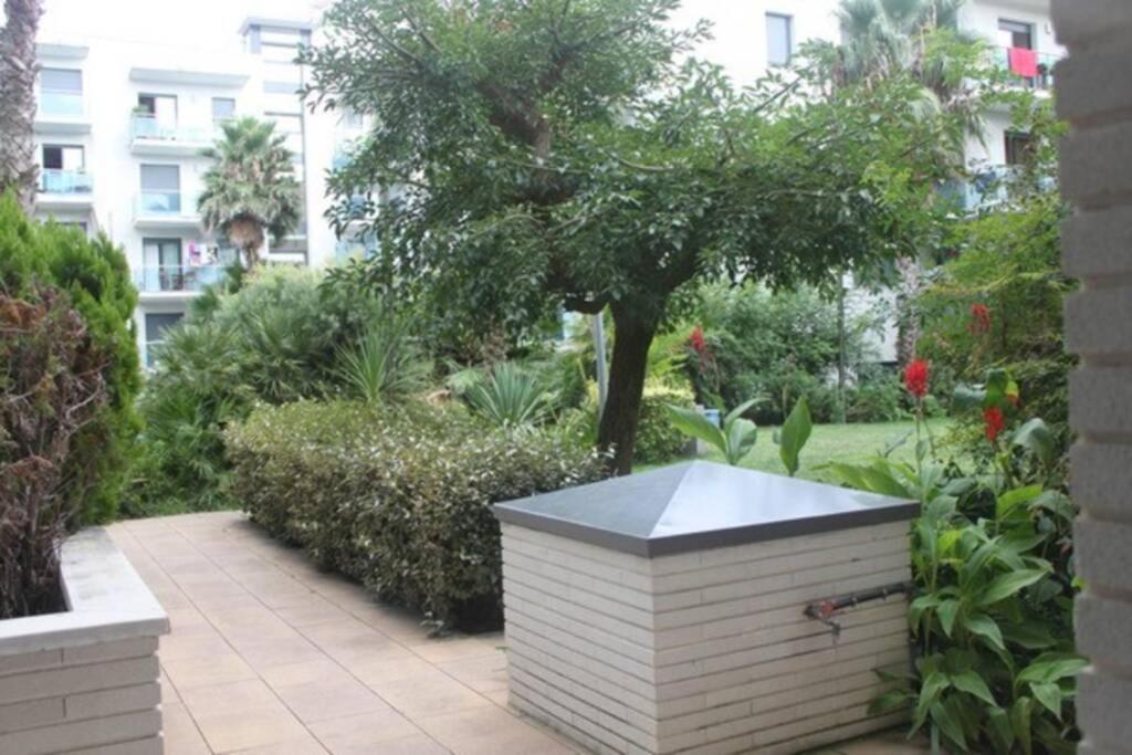 Apartamento Con Piscina Y Parking En Lloret De Mar Leilighet Eksteriør bilde