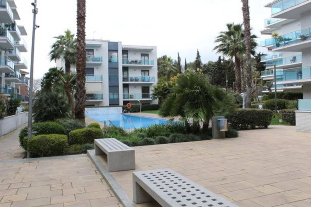 Apartamento Con Piscina Y Parking En Lloret De Mar Leilighet Eksteriør bilde